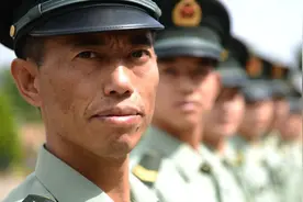 这些“兵王”比师长还牛，终生不退役，全国不到20人视频封面