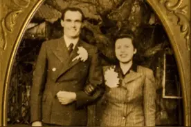 90岁老太太办婚礼，新郎竟是40多年前认识的流浪汉视频封面