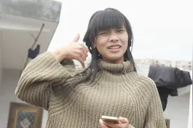 为什么耳朵听不见的人，都不会说话？看完心情复杂