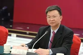 2特别副部级领导同日到岗图片