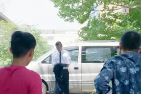 《麻辣变形计》精彩片段：熊阔海唯一一次与人动手，就是厉害！视频封面