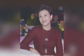 中国最漂亮的五个富豪妻子，身价个个上亿，究竟谁更有魅力呢视频封面