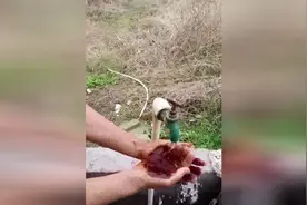 手上的高锰酸钾，该怎么洗掉呢