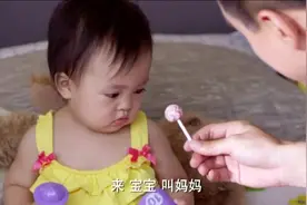 奶爸训练女儿叫妈妈，怎么都不叫，只叫爸爸