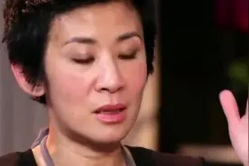 吴君如感恩41岁生了健康宝宝吃了不少苦鲁豫感动哭了视频封面