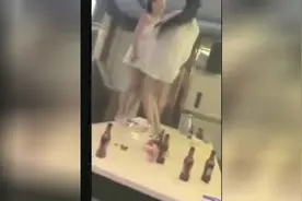 我刚刚新交了一个女朋友，她说之前是做老师的，哪点像？视频封面
