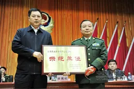 武警宁夏总队荣膺全国民族团结进步创建活动示范单位图片