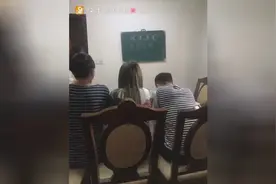 学校通知穿校服，真穿孝服视频封面