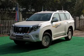 中东版丰田霸道4000春季大优惠 天津港自贸区图片