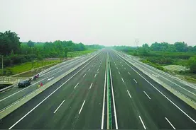 成温邛快速路温江段全面完工，没有红绿灯哟！图片