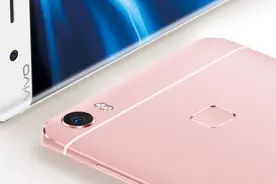 vivo X6s分屏功能超好用,边看电影边撩妹图片