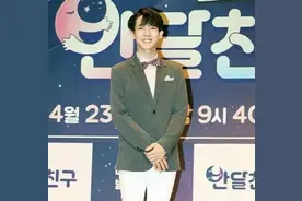 韩娱：南太铉：托孩子们的福性格改变了 学会了对话法图片