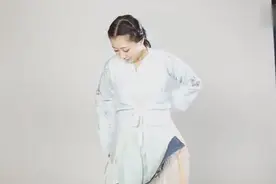 齐胸襦裙的正确穿法图片