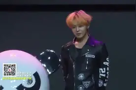 Bigbang权志龙抵京 保镖怒推女粉丝图片