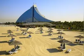 周游 | 水柱可达50层楼高的迪拜音乐喷泉，还可以听《梁祝》图片