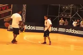 罗斯和吴悠北京单挑视频！火星撞地球，罗斯真快！视频封面