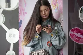 围观｜papi酱广告首拍千万：“有人愿意拍就说明它值。”图片