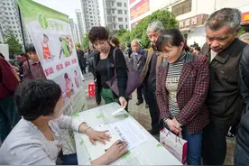 安徽合肥:包河区帮助失地农民就业图片