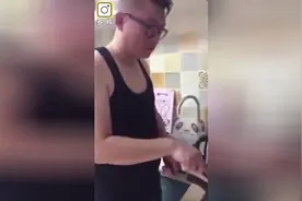 试什么让你这么晚回家还做饭给老婆吃的 因为你懒啊