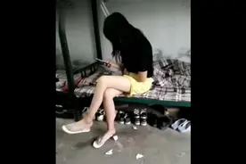 女生宿舍真的辣眼睛，竟然比男生宿舍还有脏乱差