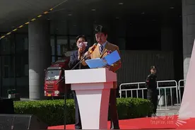 P&E2016：中国国际摄影器材展开幕式报道图片