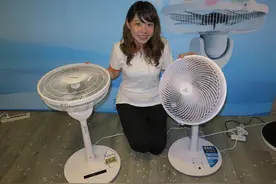 品诺发表90度向上翻转风扇 一秒变循环扇图片