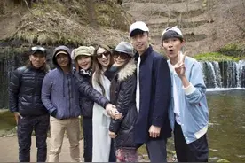 华研员旅百人游日 周蕙《无言的结局》逗同事图片