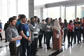 “我们的车就是在这里生产”—发展中国家全媒体记者团走进中车浦镇公司图片