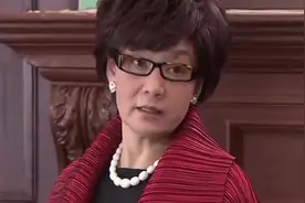 男子和表妹生了娃，使手段将表妹嫁豪门视频封面