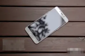 怎样自拍最好看？春夏季自拍指南图片