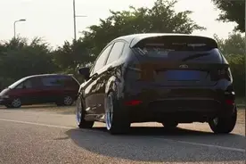 改装大轮毂超宽胎真的好吗？小心得不偿失图片