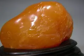 以前认为是田黄石在现代科学检测却不是,传统目鉴迎现代科技挑战图片