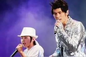 他是周杰伦小师弟 10岁上春晚一夜爆红 7年后的他长这样了图片