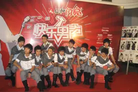 张杰2016巡回演唱会开启，去年狂赚6000万图片