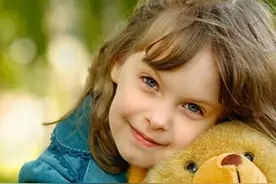 宝宝过于害羞腼腆怎么办？图片