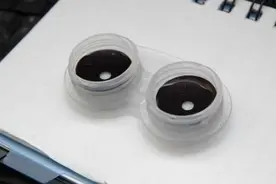 试戴22mm大直径纯黑色美瞳片，从此对美瞳片有了阴影图片