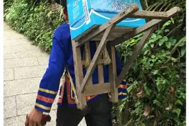 秀美长阳任我行 独臂“背脚佬”走方山图片