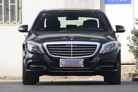 不老女神赵雅芝：座驾百万奔驰S400奢华无比图片