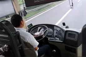 什么样的人更需要行车记录仪？看看你是哪一类图片
