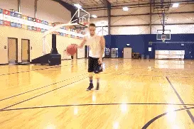 三招学会NBA球星变向过人技巧！图片