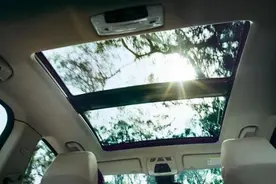 遇到天窗关不严怎么办？天窗维修小知识图片