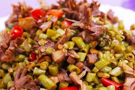 口味独特美味的酸豆角炒鸡胗，这样做你绝对没有吃过图片