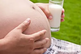 危害胎儿健康的四种饮品 准妈妈们需警惕图片