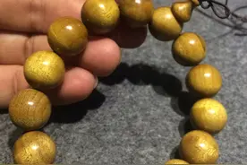 金丝楠木手串如何盘出漂亮的包浆？图片