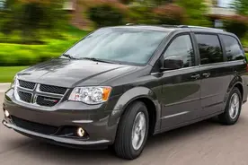 美国车主今年满意度最低的十款车型中，奔驰GLA意外垫底图片