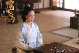 《虎啸龙吟》化身“女诸葛” 张钧甯：柏灵筠双商在线图片