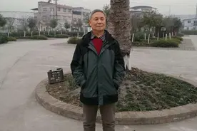 第七届重庆文学奖蒲华清授奖词及简介图片