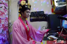 天水反串网红刘强：把最好的自己呈现给大家图片