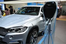 上海：赶元旦前购车上牌 部分新能源车型脱销图片