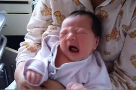宝宝给婆婆带，竟然连妈妈也不认了图片